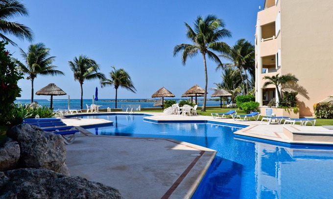 Puerto Aventuras Condo | REDUCED RATE! * Beachfront Luxury Puerto Aventuras, Cancun, Mexico
