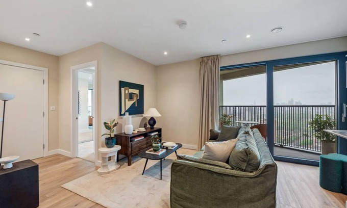 Bromley North Apartment | Reed Avenue City Escape