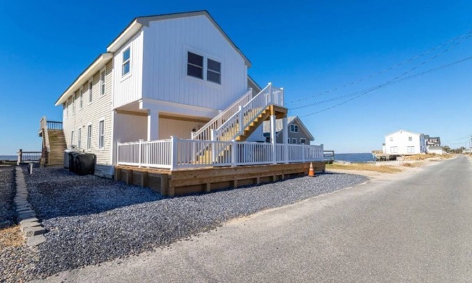 Goshen House | Reed's Beach Unforgettable Waterfront Getaway - The Sunsetter - Bay Front Home