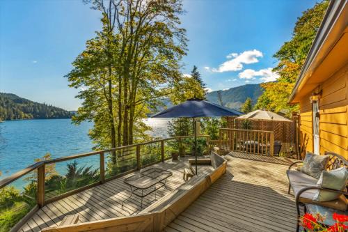 Hoodsport House | Reed's Cove Cabin