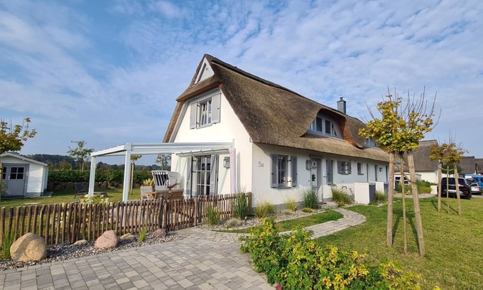 Zierow House | Reethaus beach shell
