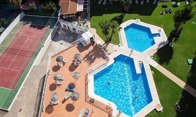Carihuela Apartment | REFORMED POOL STUDIO