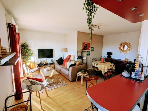 Dax Apartment | Refuge du pilote tout équipé au calme avec balcon