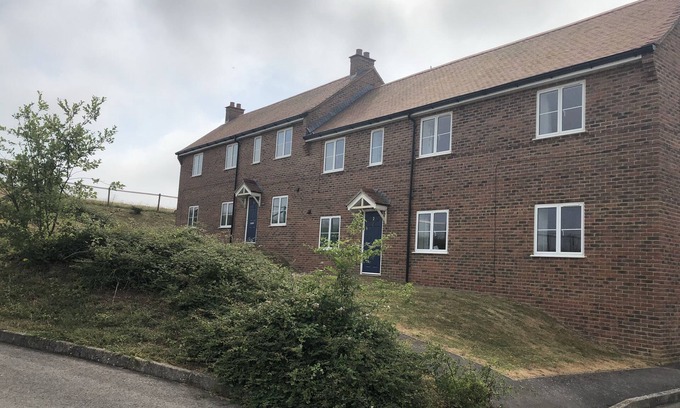 Whitcombe House | Refurbished house sleeps up to 11 people located in a rural equestrian centre