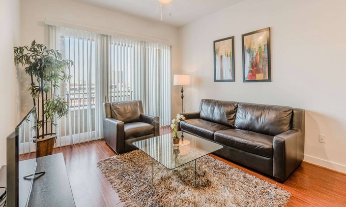Cityplace Apartment | Regal Stays 1 Bedroom/1 Bathroom at West Village