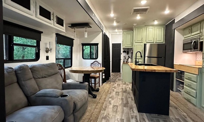Cleveland House | RELAX! an exceptional place of Peace and Cerenity. All on private 3-acre lot.