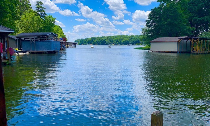 Mount Gilead House | Relax and Enjoy Great Outdoors, Lake Fun, 4 Bedroom, 4 Bath