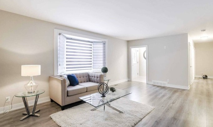 Pickering House | Relax and Enjoy This 3 Br Cottage style City home