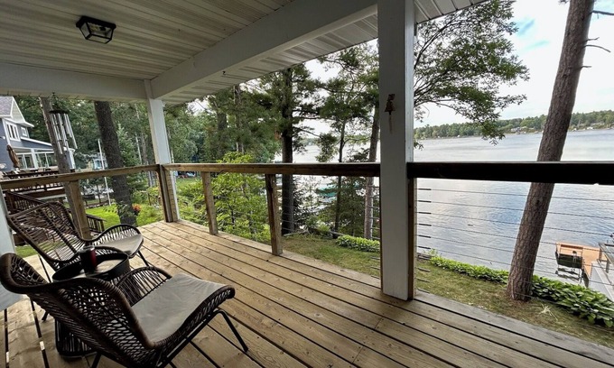 Wautoma House | Relax and recharge Up North on the lake! Dog friendly