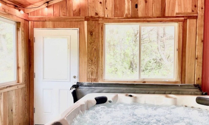 Grayland House | Relax at Beach Barn Getaway with Hot Tub - Short Walk to the Beach