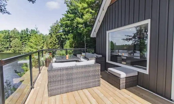 Huntsville Cottage | Relax at Canfield House Otter Lake Huntsville, Muskoka