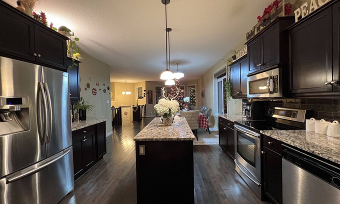 Regina House | Relax at this peaceful oasis