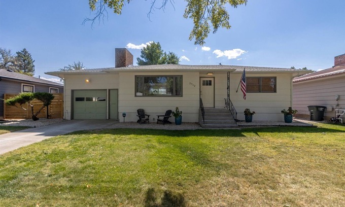 West End House | Relax at this peaceful and centrally-located place on the west end of Billings.