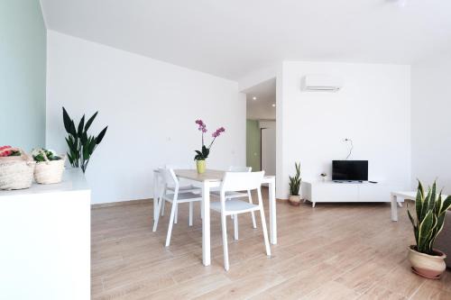 Porto Torres Apartment | [Relax-Comfort-Home] City Center