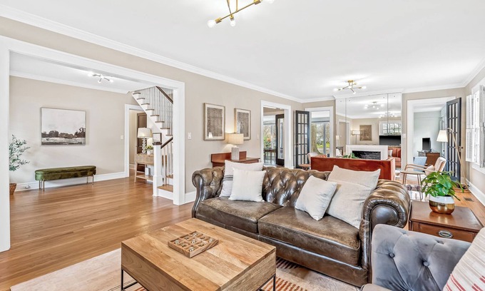 Burlington House | Relax in Historic Downtown Burlington | The Fogleman House | Minutes from Elon