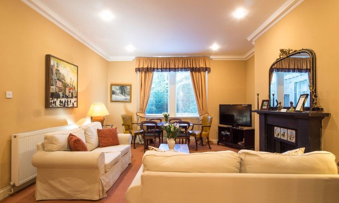 West End Apartment | Relax in this comfortable and spacious city centre home - Parking Included