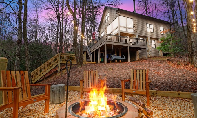 My Mountain Cabin | Relax & Play at Waterfront Mountain Cabin Retreat Private Lake~Fish~Canoe~Kayak