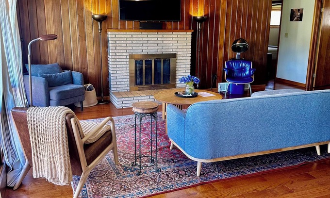 Spring Green House | Relax & Recharge: Mid-Century Modern Home with Sauna in Spring Green
