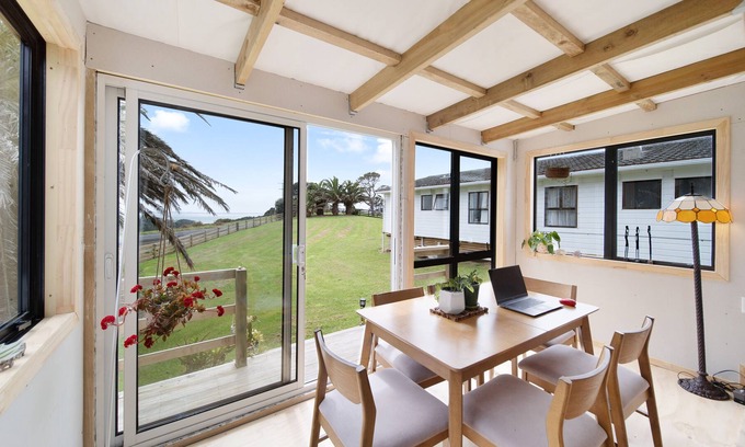 Awhitu Apartment | Relax,Rejuvenate and Enjoy