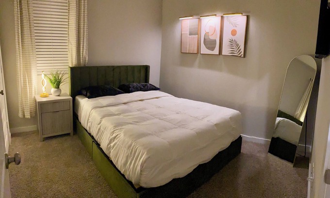 Southeast Houston House | Relax, Renew, Refresh - SF House
