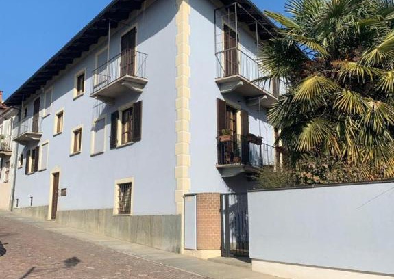 Bra House | RELAX SANTA CHIARA