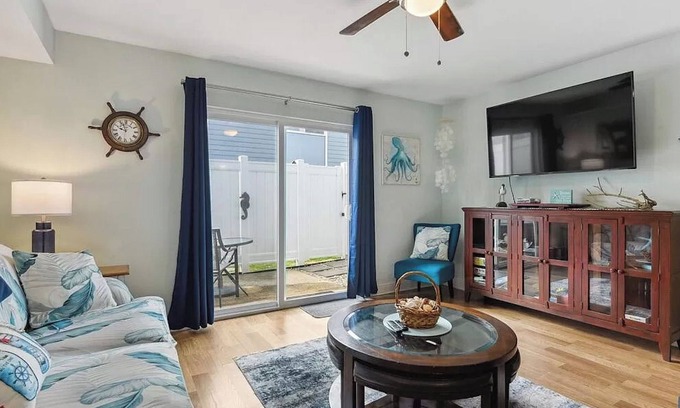 Biloxi Condo | Relax with the whole family just across from Biloxi Beach.