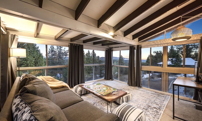 Pollock Pines House | Relax, work or play at this cozy mountain chalet