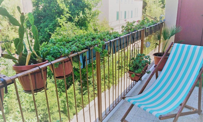 Municipio 2 Apartment | Relaxation in downtown and 5min from the City Park!