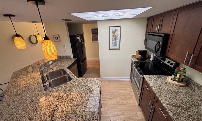 Punta Gorda Condo | Relaxed & Inviting Great for Snowbirds or Couples