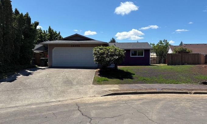 Aloha House | Relaxing 3-Bedroom Home, near Intel & Nike! Public transit 5 min away!