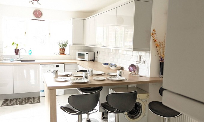 Norwich House | Relaxing 3 Bedroom Norwich Haven Family sized house
