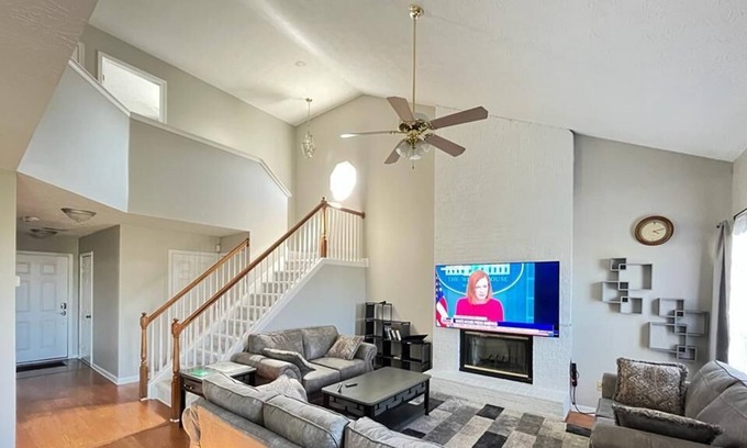 Lexington House | Relaxing 4 bedroom house