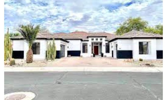 Chandler House | Relaxing family setting with 2/fireplaces to cozy up to.