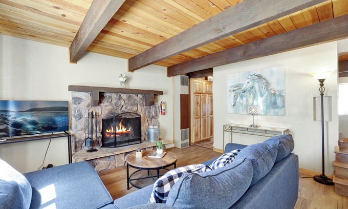 Sugarloaf Cabin | Relaxing Heavenly Bear Cottage at Sugarloaf Big Bear