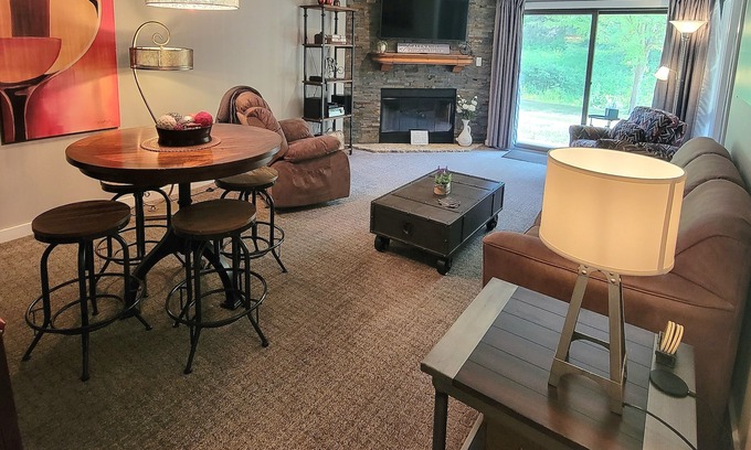The Galena Territory Condo | Relaxing one bedroom condo in the Galena Territory
