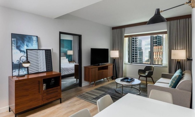 Downtown Houston Hotel | Relaxing Pet Friendly space in Downtown Houston!