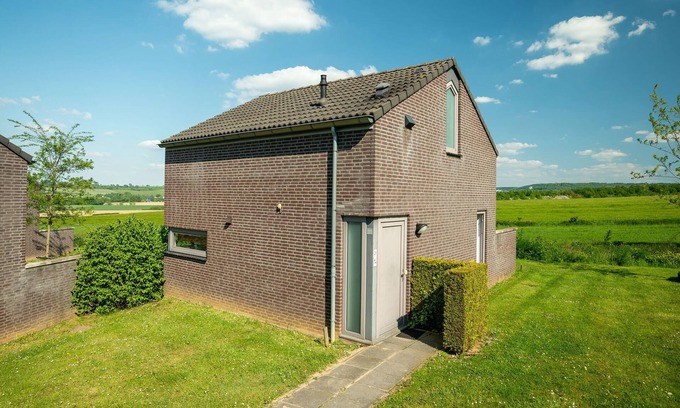 Vijlen House | Relaxing Reevallis Holiday House