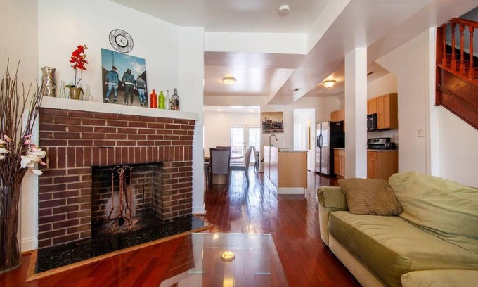 Petworth House | Relaxing, Spacious, Private, Walkable in Petworth!