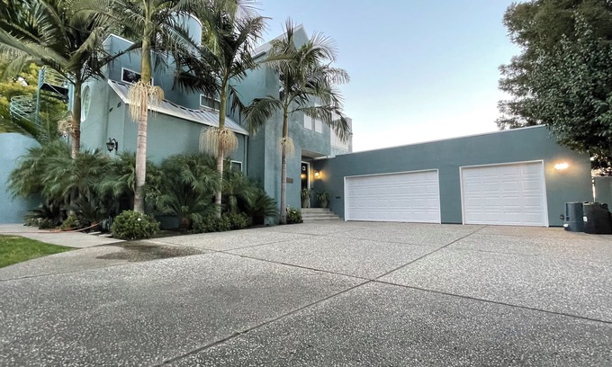 Stockton House | Relaxing, spacious, secluded house on the Calaveras River with private dock!