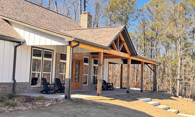 Cartersville House | Relaxing & Spacious home near Lakepoint- Allatoona