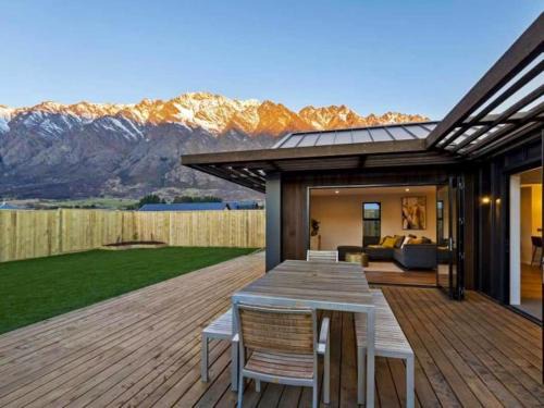 Kawarau Falls Villa | Remarkable stay in Queenstown !