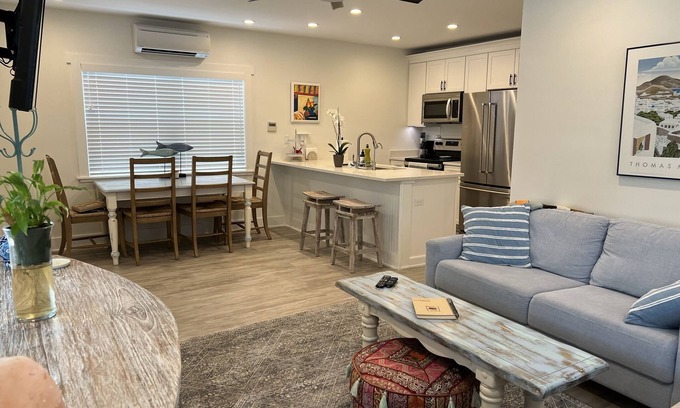 Jacksonville Beach Apartment | Remodeled 1 BR across from Beach. Restaurants, bars, shops. Extended stay rates.