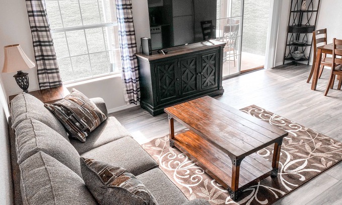 Hollister Condo | REMODELED: Condo, Minutes to Popular Attractions