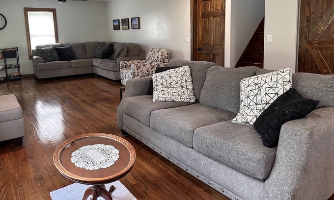 Burlington Flats Other | Remodeled Farmhouse 15 min to Cooperstown, 25 min to All-Star Village, Pond
