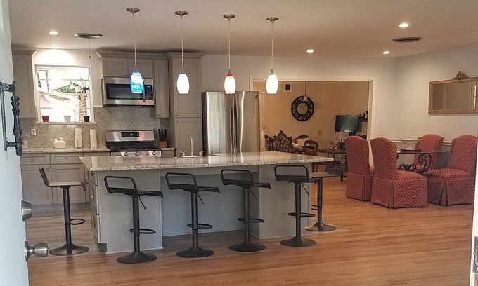 Gracewood House | Remodeled & Fully Furnished Home South/East side Augusta near interstate 520