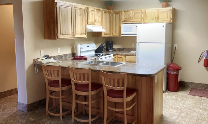 Lead Condo | Remodeled Fully Furnished Barefoot Resort Condo at Terry Peak!