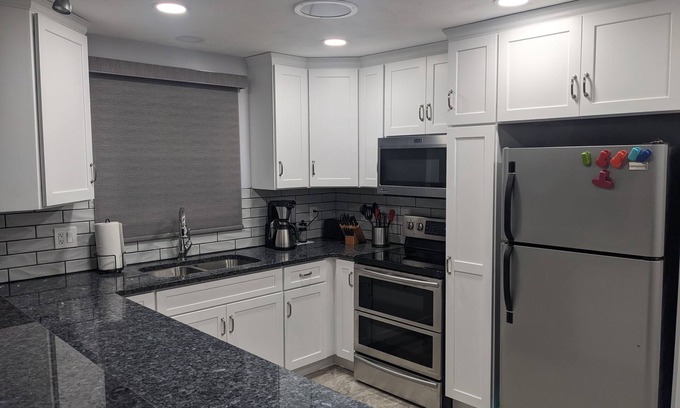 Howard House | Remodeled Handicap Access 3-Bedroom, Off I80 exit 158