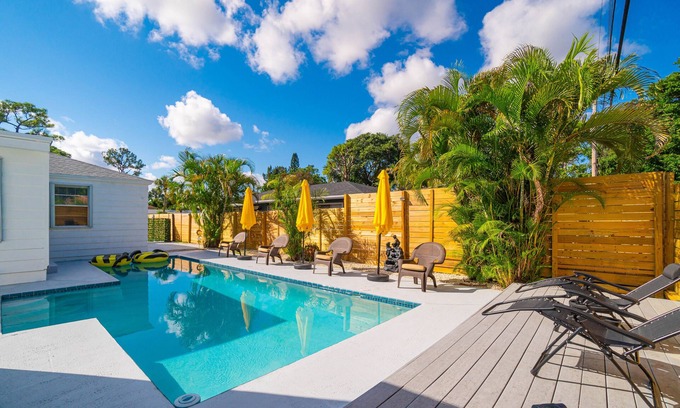 Delray Beach House | Remodeled HEATED pool house, 8 minutes to the beach! Honey Hole theme