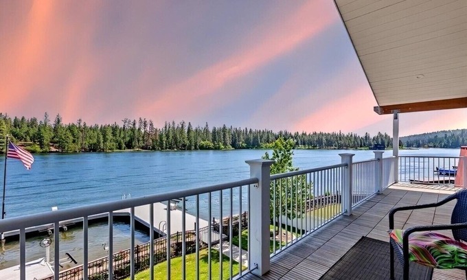 Post Falls House | Remodeled Waterfront House with Lake Access near Downtown Coeur d'Alene!