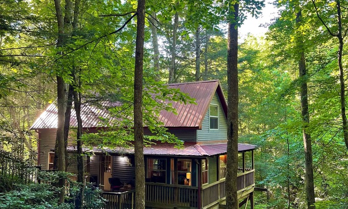 Saint Helens Cabin | Remote Cabin in the Red River Gorge